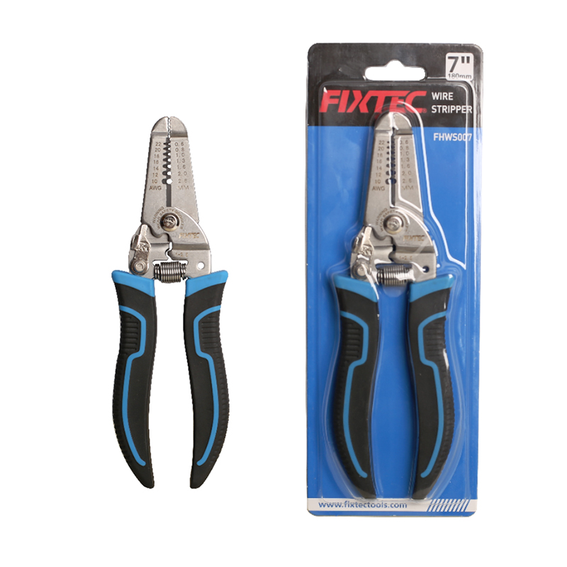 pince &agrave; d&eacute;nuder